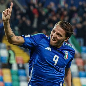 إيطاليا تواصل مزاحمة النرويج على القمة في تصفيات كأس العالم