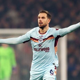 شاهد.. هندرسون يفقد أعصابه بعد تعادل برينتفورد مع بورنموث