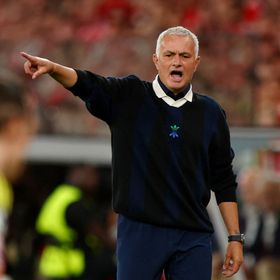 ليس الخروج الأوروبي.. رئيس فنربخشة يكشف سبب إقالة مورينيو