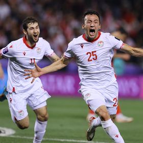 طاجيكستان تُخرج لبنان وتُرافق قطر لثمن نهائي كأس آسيا