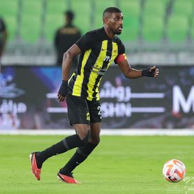 إصابة في الرباط الصليبي لأحمد شراحيلي مدافع الاتحاد