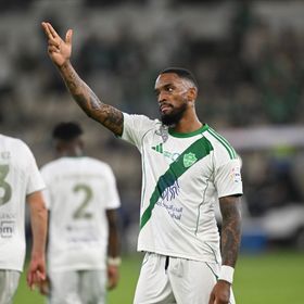 هل يواصل إيفان توني هوايته المفضلة بالتسجيل في شباك أندية الرياض؟