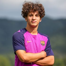 سبورت: الدرعية يقتنص لوفرو تشيلفي أحد أبرز مواهب برشلونة