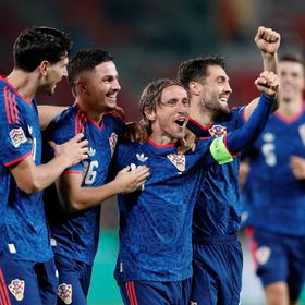 لوكا مودريتش يتجاوز بدر المطوع ويطارد رقم ليونيل ميسي