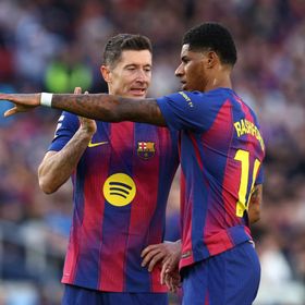 ليفاندوفسكي غاضب من فليك.. توتر في برشلونة قبل لقاء الحسم بمدريد