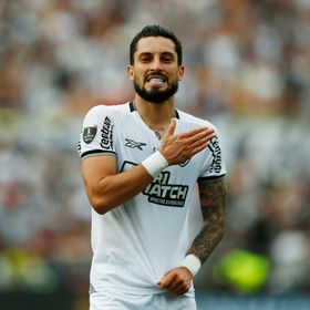 لسنا في ديزني.. مدافع النصر السابق يرد على المشككين بعد تأهل بوتافوغو