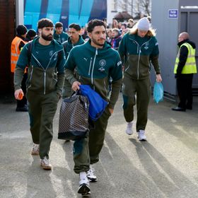 سر حديث عمر مرموش مع مدرب كريستال بالاس قبل الانضمام لمنتخب مصر