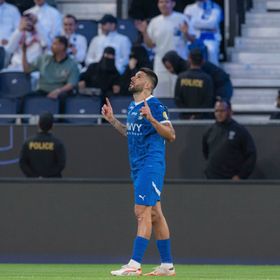 الهلال يستعرض أمام العروبة ويؤجل تتويج الاتحاد بالدوري السعودي