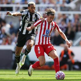 نيوكاسل يفتقد إيزاك في خسارته أمام أتلتيكو مدريد