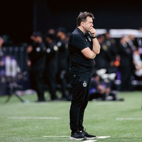 مدرب السد يشيد بـ"قوة" الهلال في الضربات الثابتة