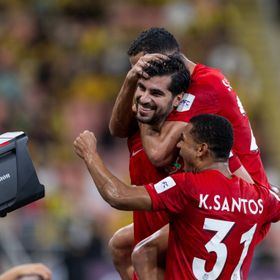 الاتحاد السعودي يترنح ويخسر أمام شباب الأهلي في أبطال آسيا للنخبة