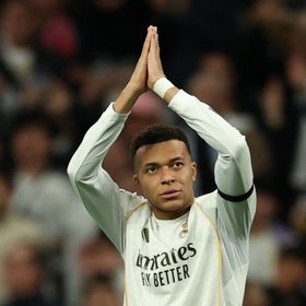 شاهد.. كيليان مبابي يسجل هدفين ويعادل إنجاز قدوته كريستيانو رونالدو