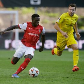 الاتحاد يحسم صفقته الأجنبية الأولى بضم البرتغالي فيرنانديز