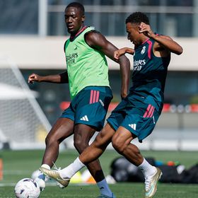 ريال مدريد يزيل المخاوف حول إصابة كوناتي