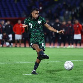 ماذا قال مصطفى شوبير لإيوبي قبل تسديد ركلة جزاء نيجيريا؟