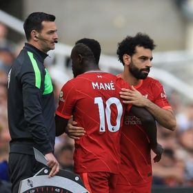 للمرة الأولى.. ماني يكشف كواليس حديثه مع صلاح بعد واقعة مباراة بيرنلي