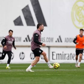 هل ينزع لقاء ألفارو أربيلوا وداني كارفاخال فتيل أزمة في ريال مدريد؟