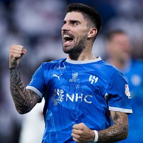 شاهد.. 3 ركلات جزاء تقود الهلال لتجاوز عقبة الفيصلي