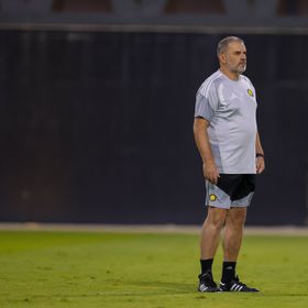 مراسلان فقط.. بوستيكوغلو يلخص لقاء النصر ونيوم في "3 دقائق"