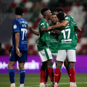 الاتفاق يهزم الفتح في مباراة مثيرة والرياض يباغت الخلود