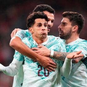 شاهد.. غاب رونالدو وظهر احتفاله في فوز كبير للبرتغال على الدنمارك