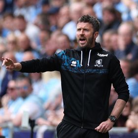 ميدلسبره الإنجليزي ينفصل عن المدرب كاريك