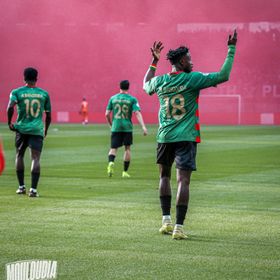 مولودية الجزائر بطلاً للدوري الجزائري للمرة العاشرة في تاريخه