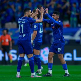 شاهد.. سقوط أول للخليج بعد دونيس والفتح يخطو نحو البقاء في دوري روشن