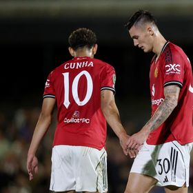 إصابة مفاجئة تربك حسابات يونايتد قبل دقائق من مواجهة إيفرتون