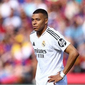 رغم الاحتفال بالعودة.. ألونسو يستبعد مبابي من قائمة ريال مدريد