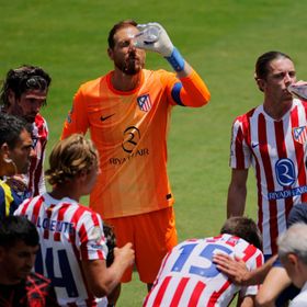 أوبلاك: التحكيم ضد أتلتيكو غير مفهوم ورباعية باريس عصفت بنا