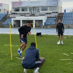 جواو كانسيلو يصل إلى برشلونة لاستكمال إعارته من الهلال