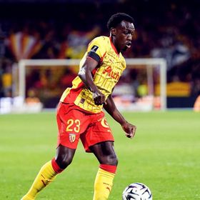 سعود عبد الحميد يرفض العودة إلى الدوري السعودي