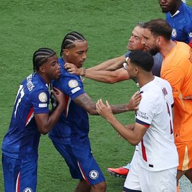 جواو بيدرو.. ابن سجين حقق المونديال وأفقد لويس إنريكي أعصابه