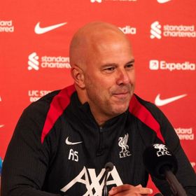 ليفربول يفوز بالحظ؟.. سلوت يستعين بجوردان وريال مدريد للرد