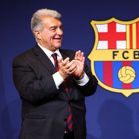 لابورتا يفاجئ جمهور برشلونة بشأن سوق الانتقالات ومستقبل فليك