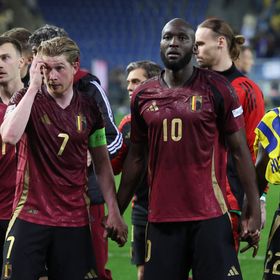 ابتزاز عائلي يحرم لوكاكو وشقيقه من حضور جنازة والدهما