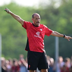 أليغري يريد إعادة ميلان إلى دوري أبطال أوروبا