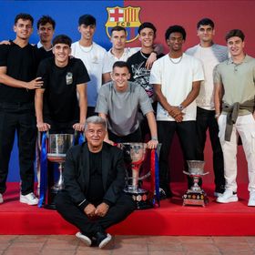 كم سيجني برشلونة من رحلته إلى شرق آسيا؟