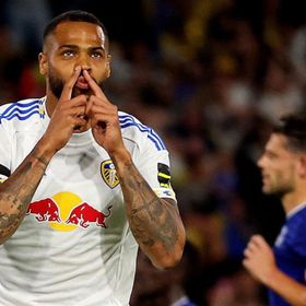 ليدز يفتتح عودته للبريمييرليغ بفوز غال على إيفرتون