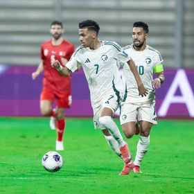 هل عوقب بسبب وجبة؟ المنتخب السعودي يشير لمخالفة متكررة من مصعب الجوير