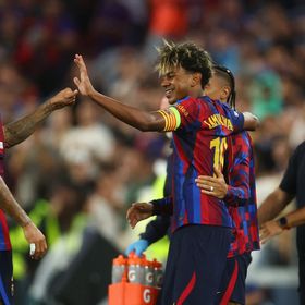 لامين يامال أصغر قائد لبرشلونة في تاريخه بعمر 19 عاماً و58 يوماً