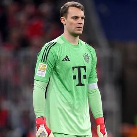 بايرن يفقد نوير للإصابة وغيابه عن مواجهة أتالانتا