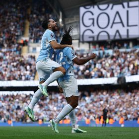 تشكيلة ليفربول ومانشستر سيتي في قمة الدوري الإنجليزي الممتاز