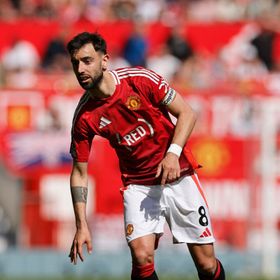 فرنانديز "يؤنّب" يونايتد: لا يمكن التركيز فقط على الدوري الأوروبي
