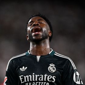 صدمة في ريال مدريد.. فينيسيوس ينهار وموهبة جديدة تخطف مكانه