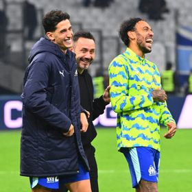 أزمة جديدة.. مارسيليا يتمسك بنايف أكرد وأوباميانغ قبل كأس إفريقيا