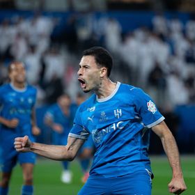 شاهد.. الهلال يحسم الكلاسيكو أمام الاتحاد ويستعيد صدارة الدوري السعودي