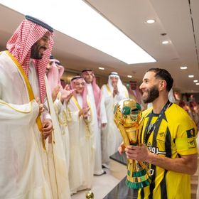 بنزيما ينسب الفضل لزملائه ورايكوفيتش يكشف سراً لجمهور الاتحاد