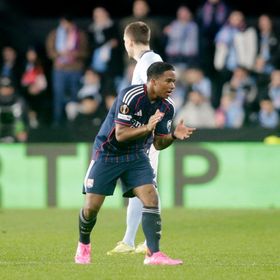 إندريك ينقذ ليون من الخسارة في ذهاب ثمن نهائي الدوري الأوروبي